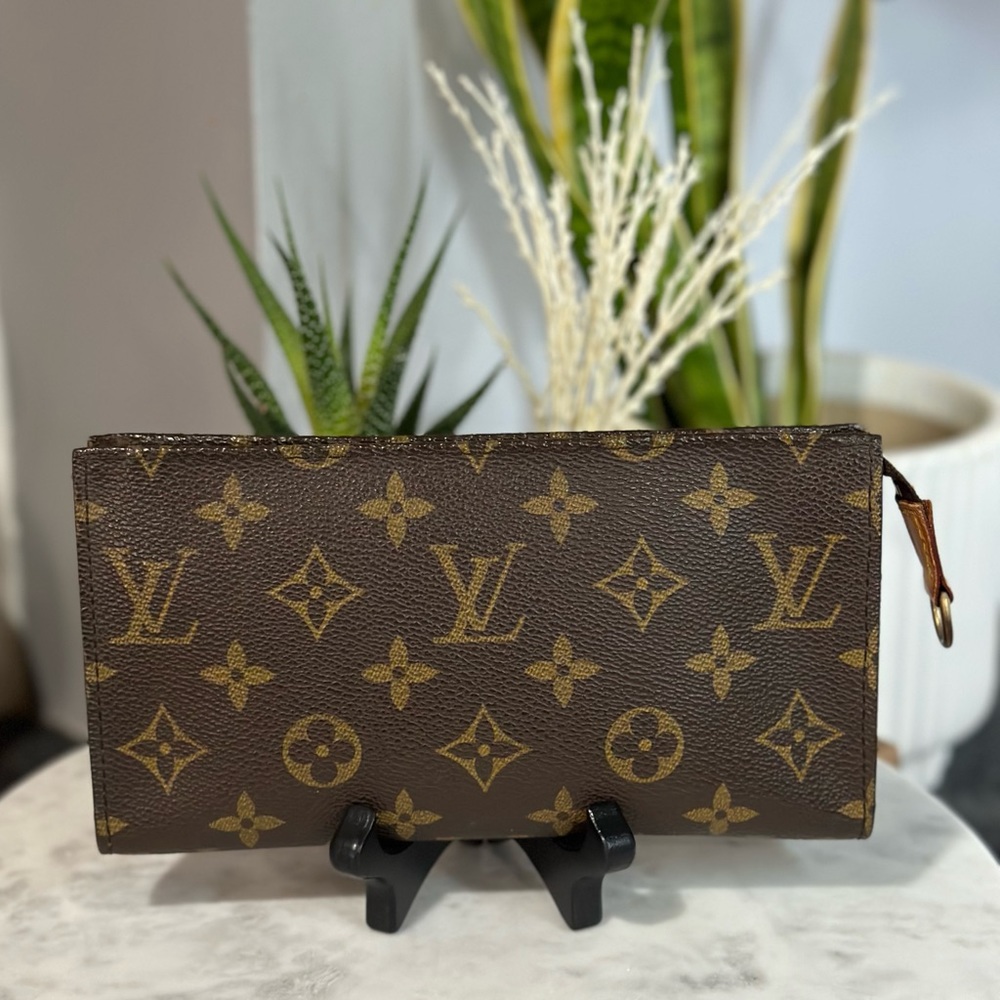 Louis Vuitton Monogram Bucket Pouch - Picture 1 of 15